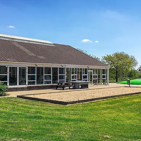 Xciii Holiday home *